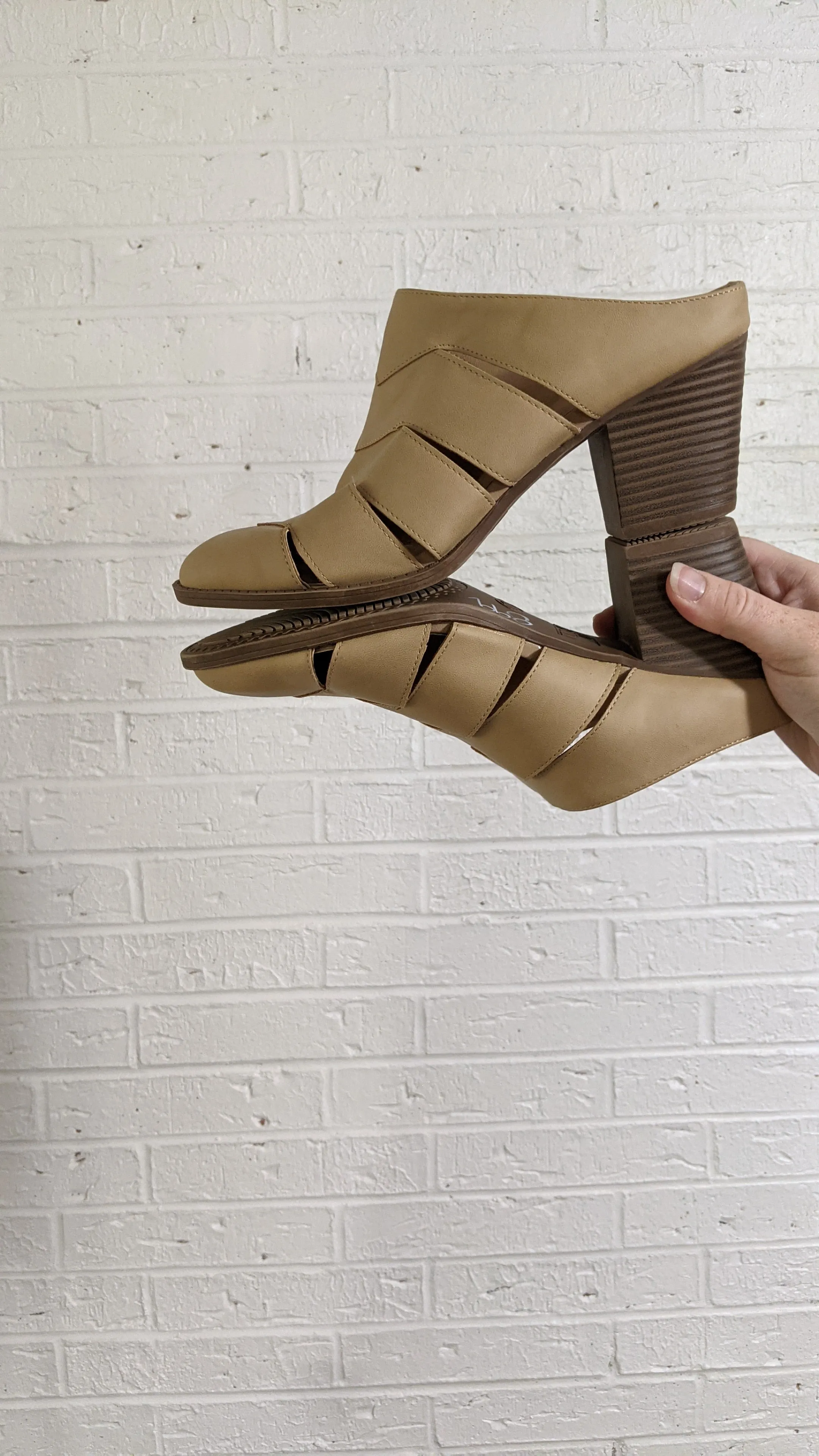 10 - Sandal Heel Mules