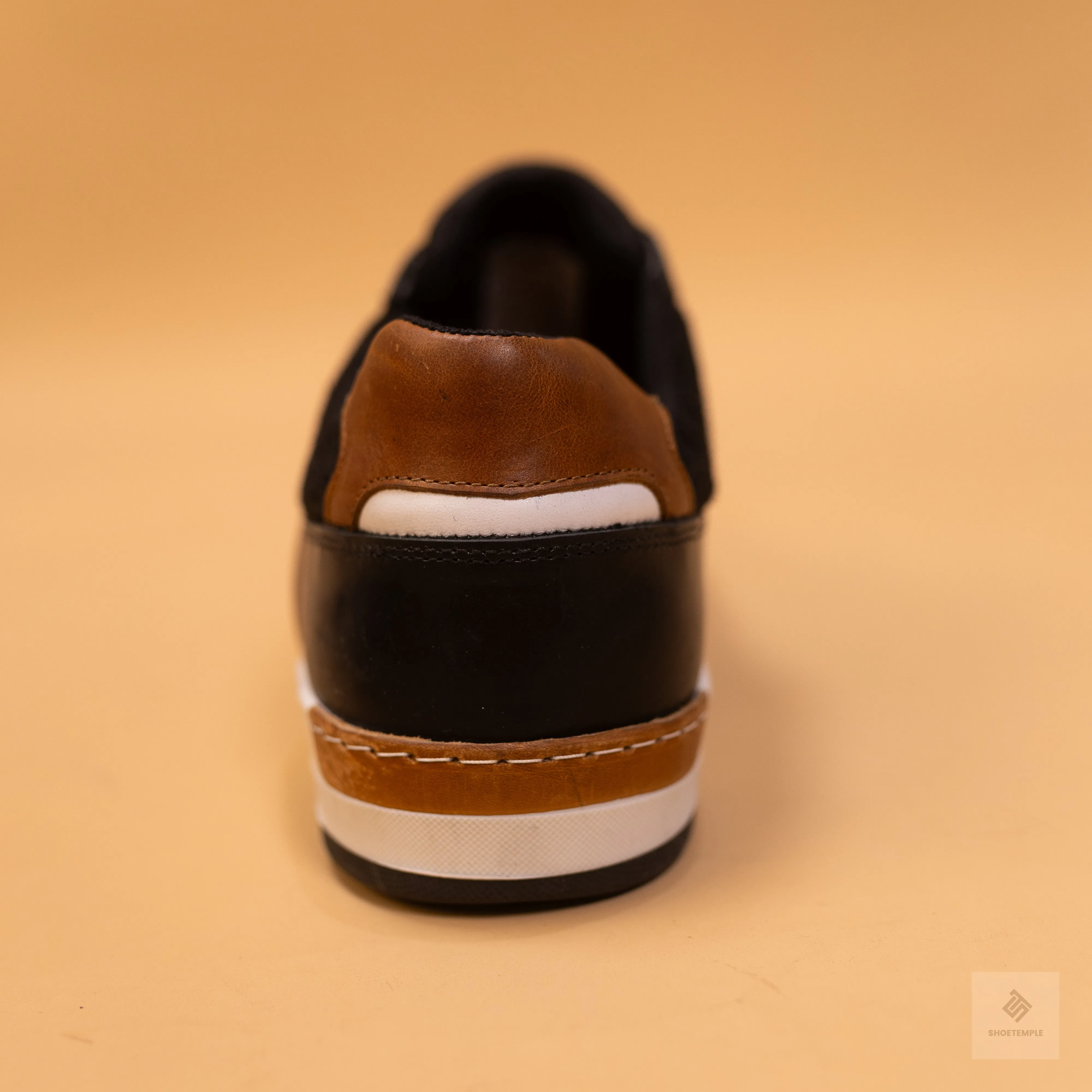 Apostle Leather Sneaker